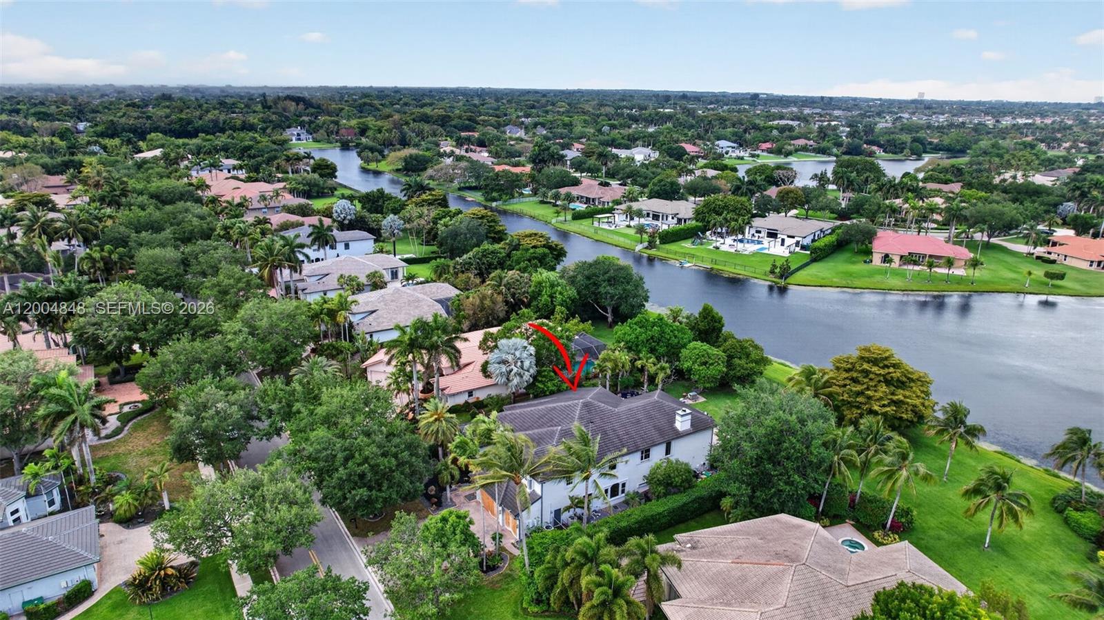 LONG LAKE ESTATES - Residential