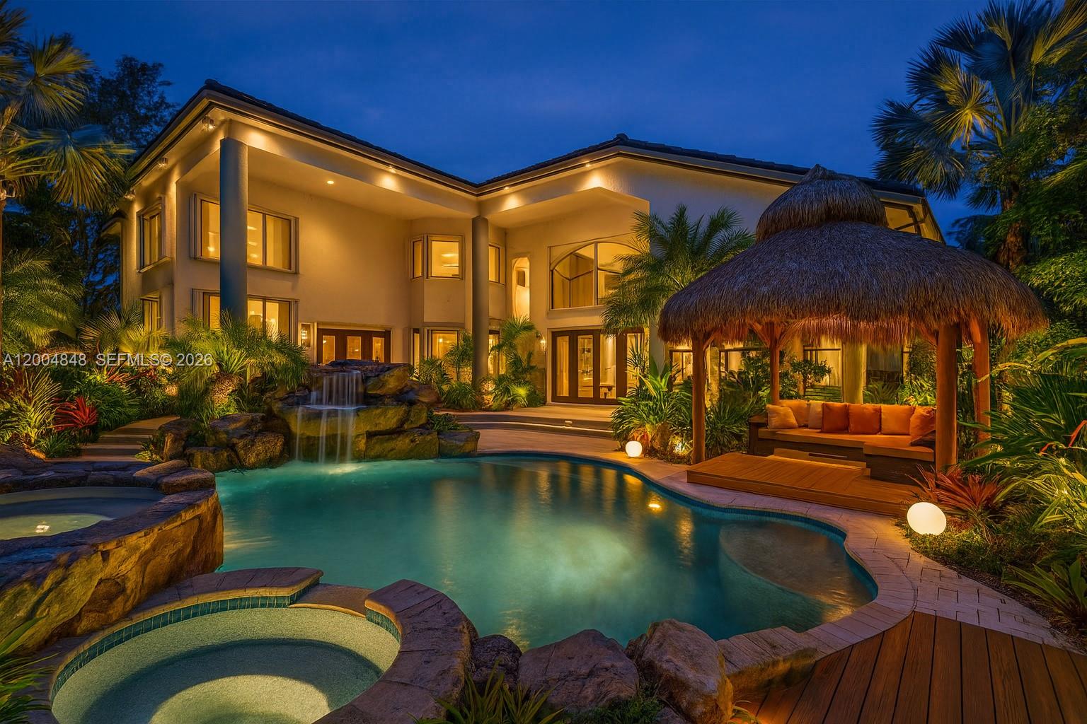 LONG LAKE ESTATES - Residential