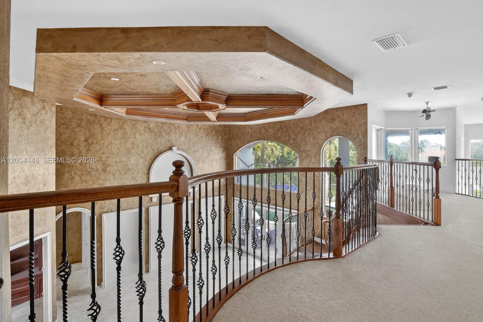 LONG LAKE ESTATES - Residential