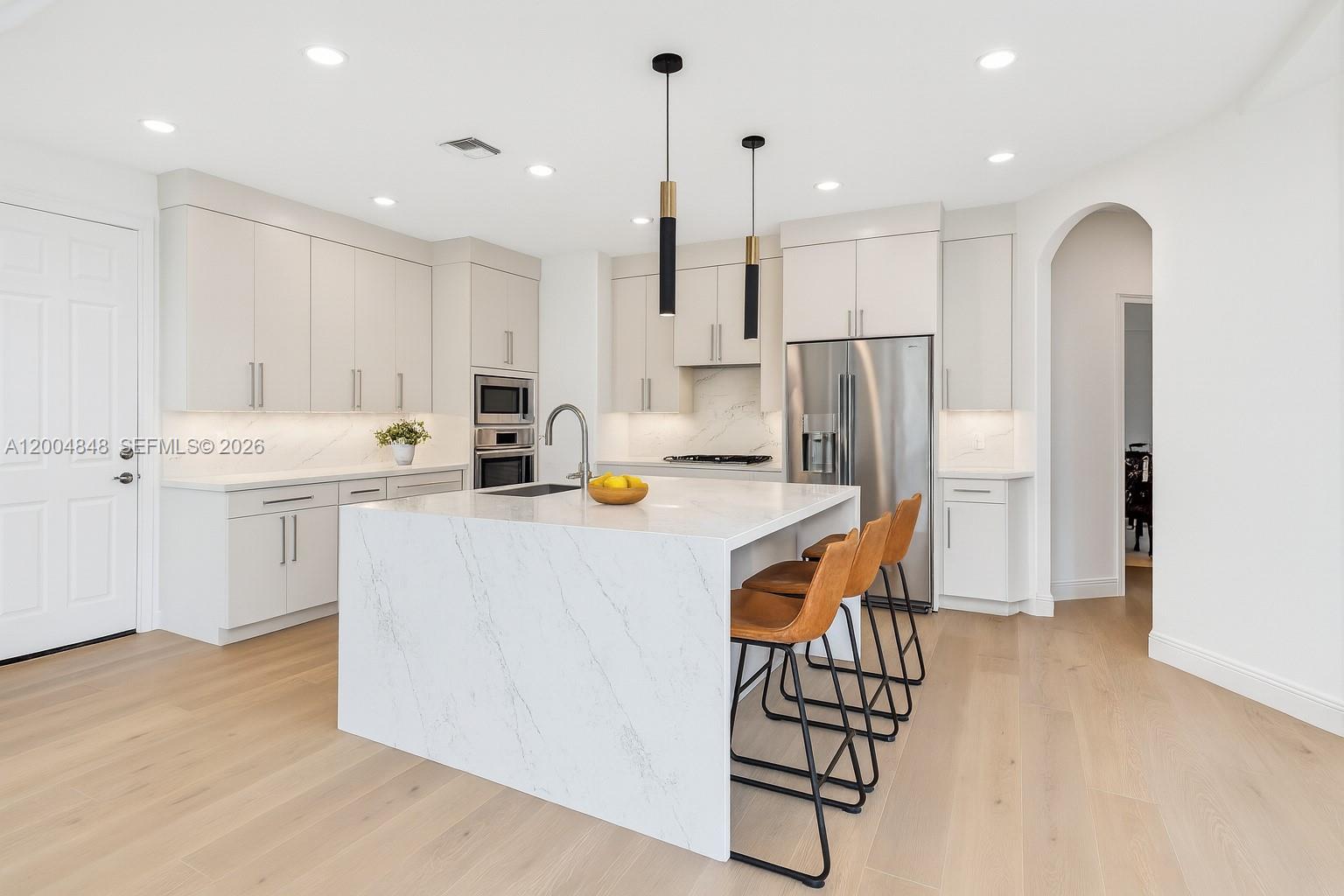 LONG LAKE ESTATES - Residential