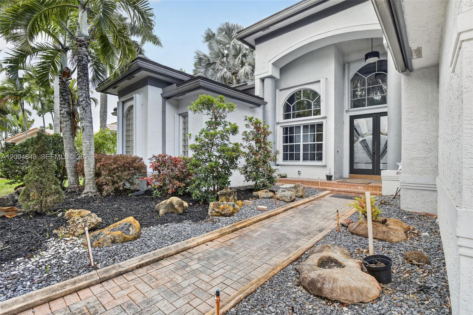 LONG LAKE ESTATES - Residential