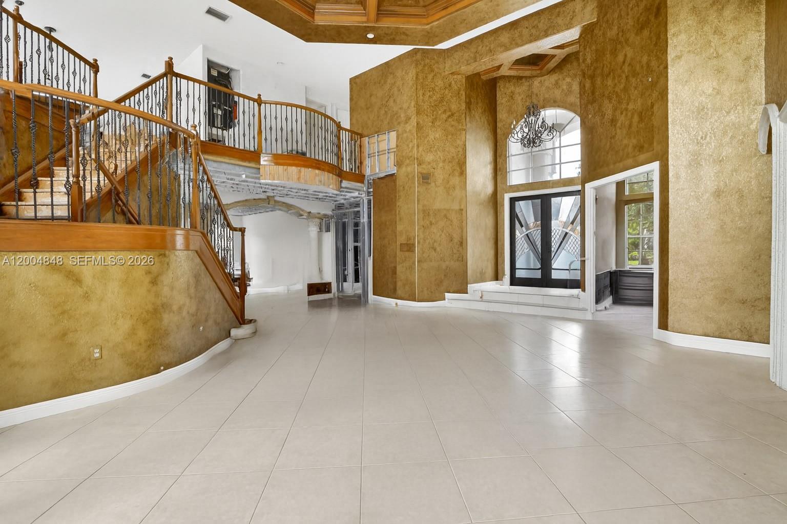 10161 N Lake Vista Cir