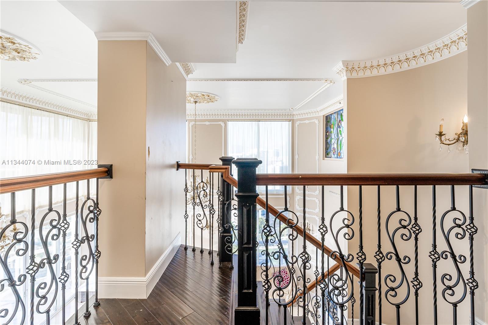 THE LANDMARK CONDO - Residential