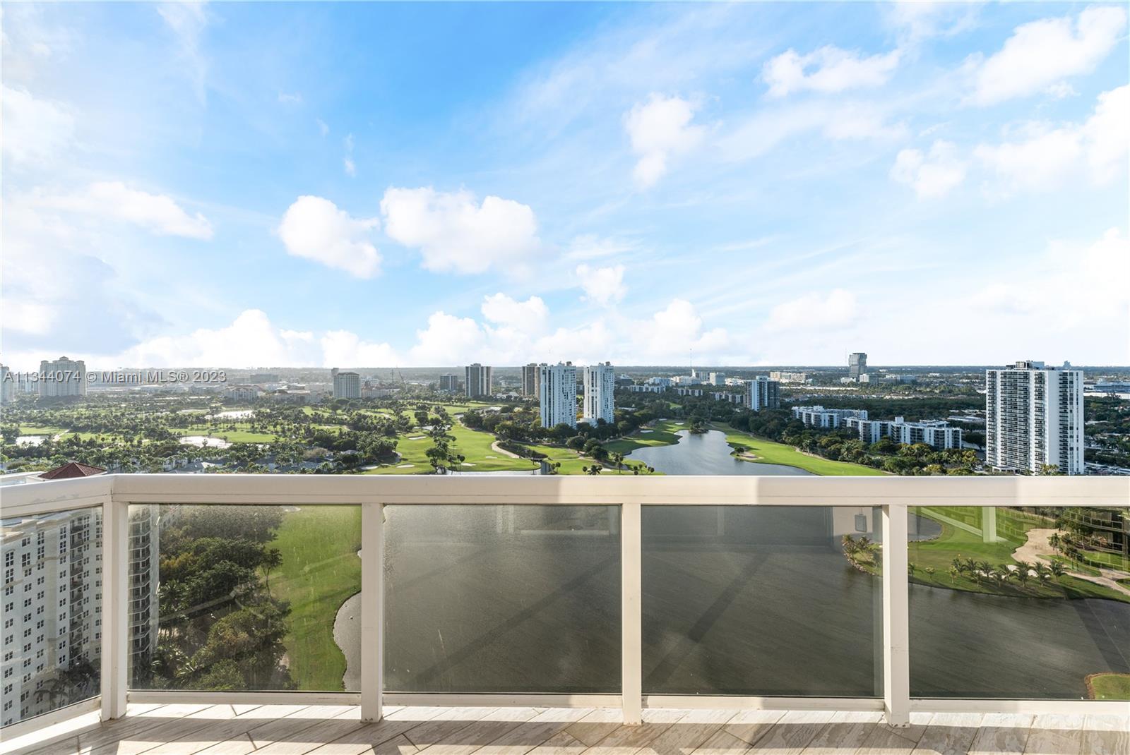 THE LANDMARK CONDO - Residential