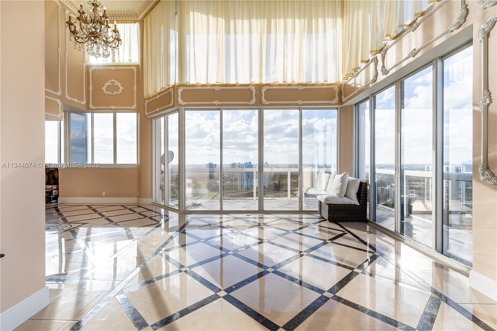 THE LANDMARK CONDO - Residential