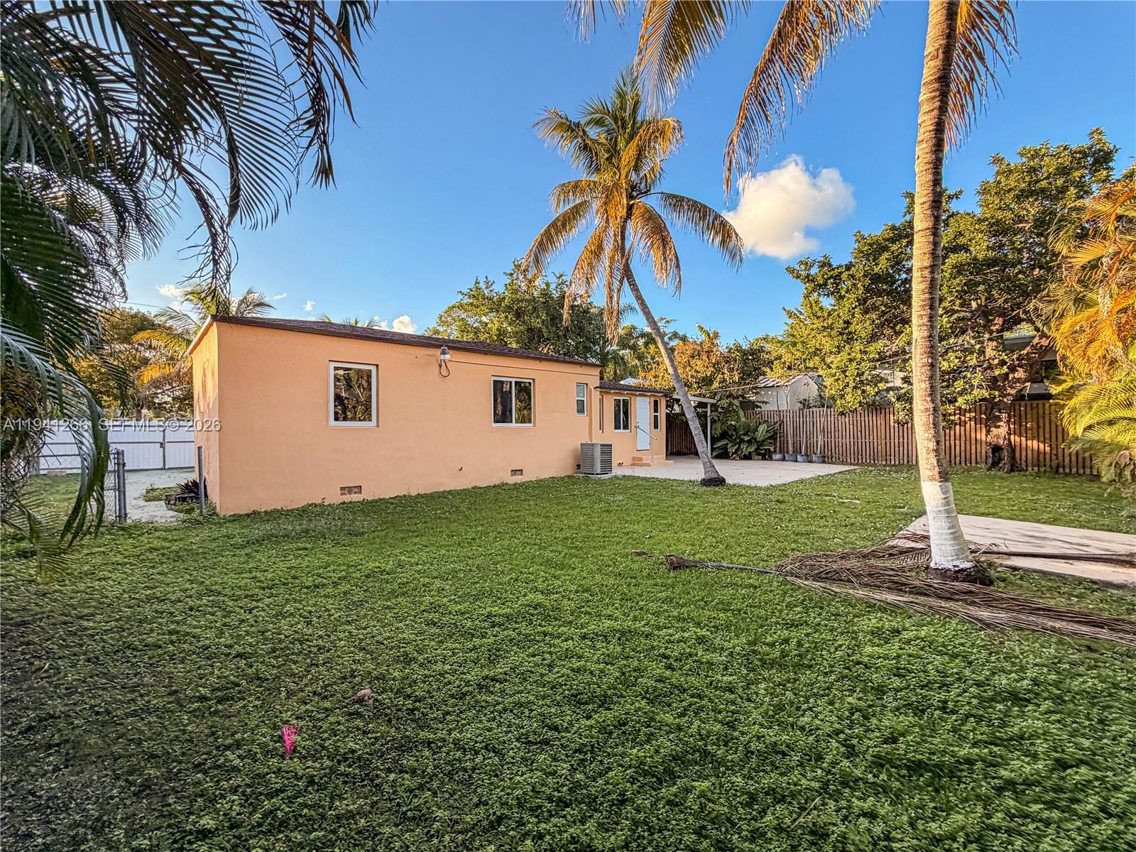 BRICKELL ESTATES - Residential Lease