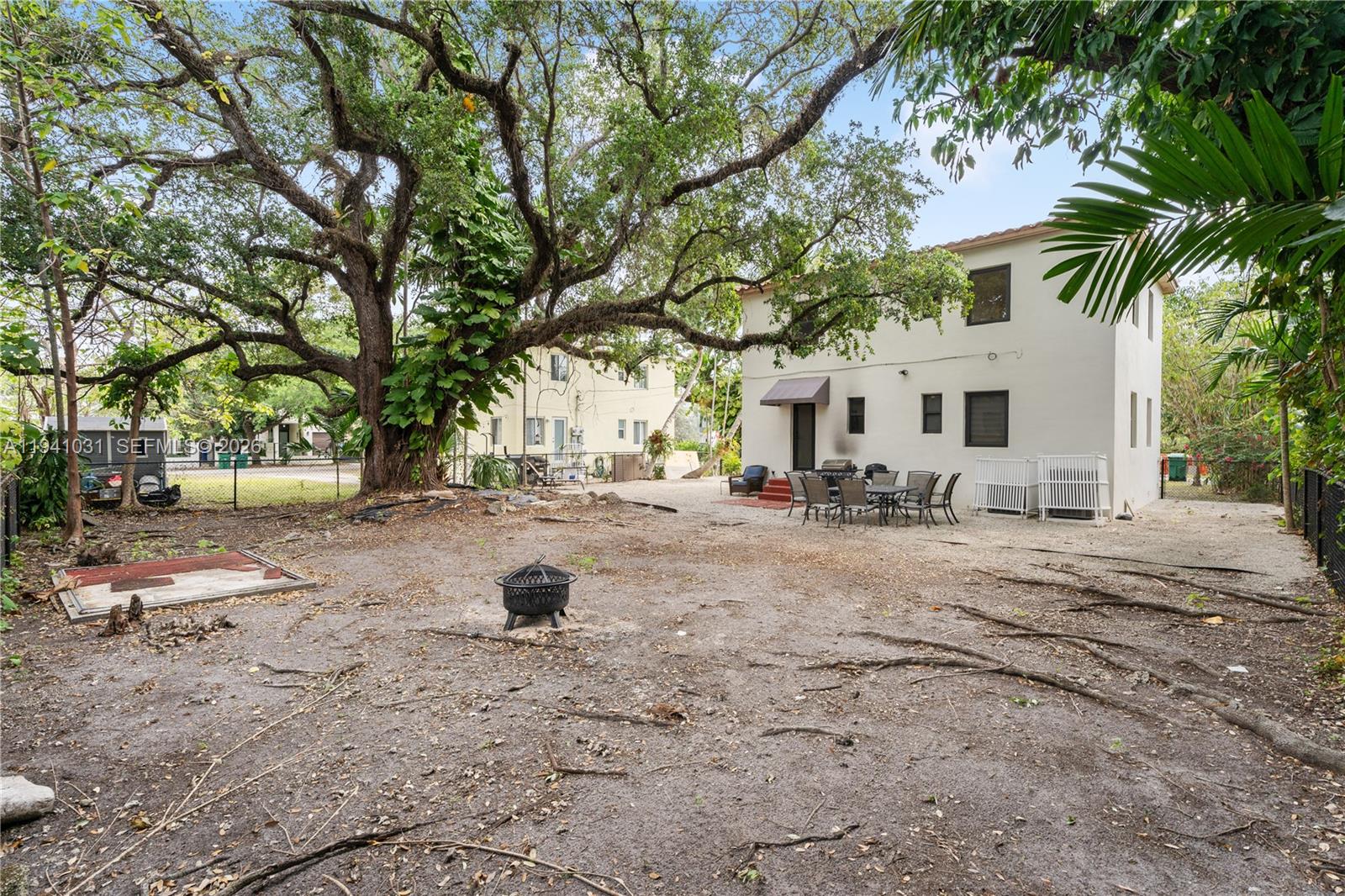 FROW HOMESTEAD - Residential Lease