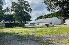 View photos, virtual tours, details... 12181 Everglades St