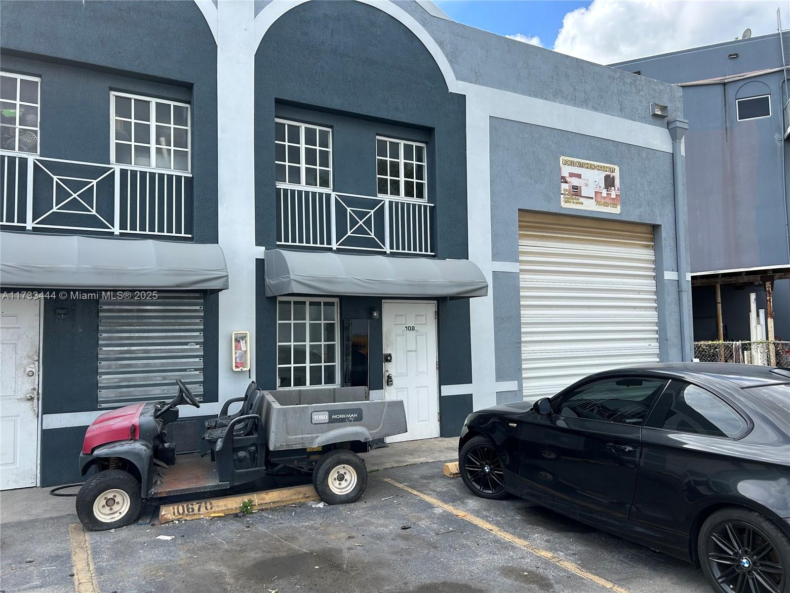 1450 Sq Ft Corner office/warehouse for lease. Street level, 20 ft. ceiling height. Built in 2004 in a great location, with easy access to the Florida Turnpike and mayor expressways.15 minutes to MIA Airport.Located off Okeechobee Rd. West of the Palmetto Expressway, in the Town of Medley, strategic commercial hub. With 2 assigned parking spaces.