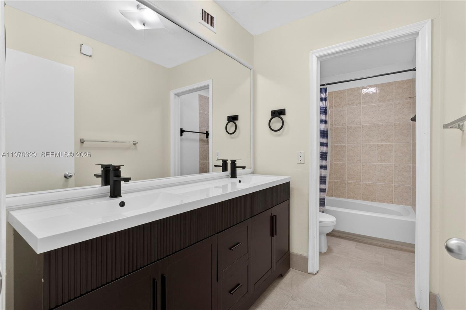 PARK PLACE TOWNHOMES - Residential