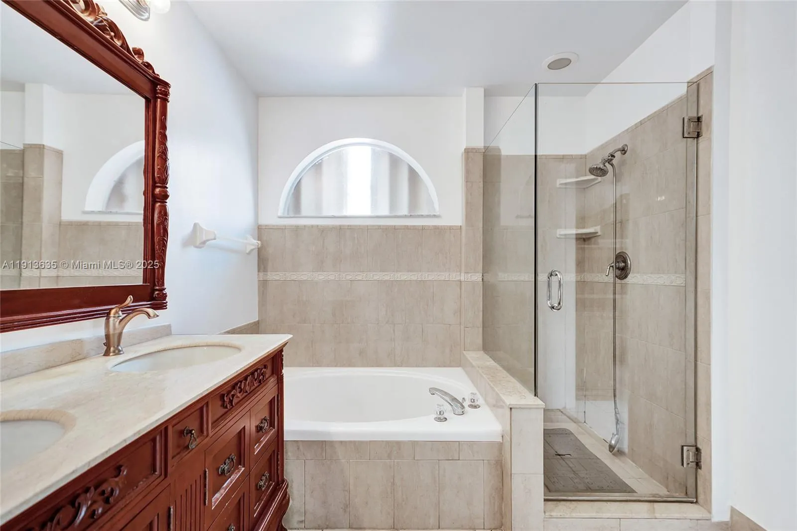 Miami, Florida 33193, United States, 4 Bedrooms Bedrooms, ,2 BathroomsBathrooms,Residential,Active,244815