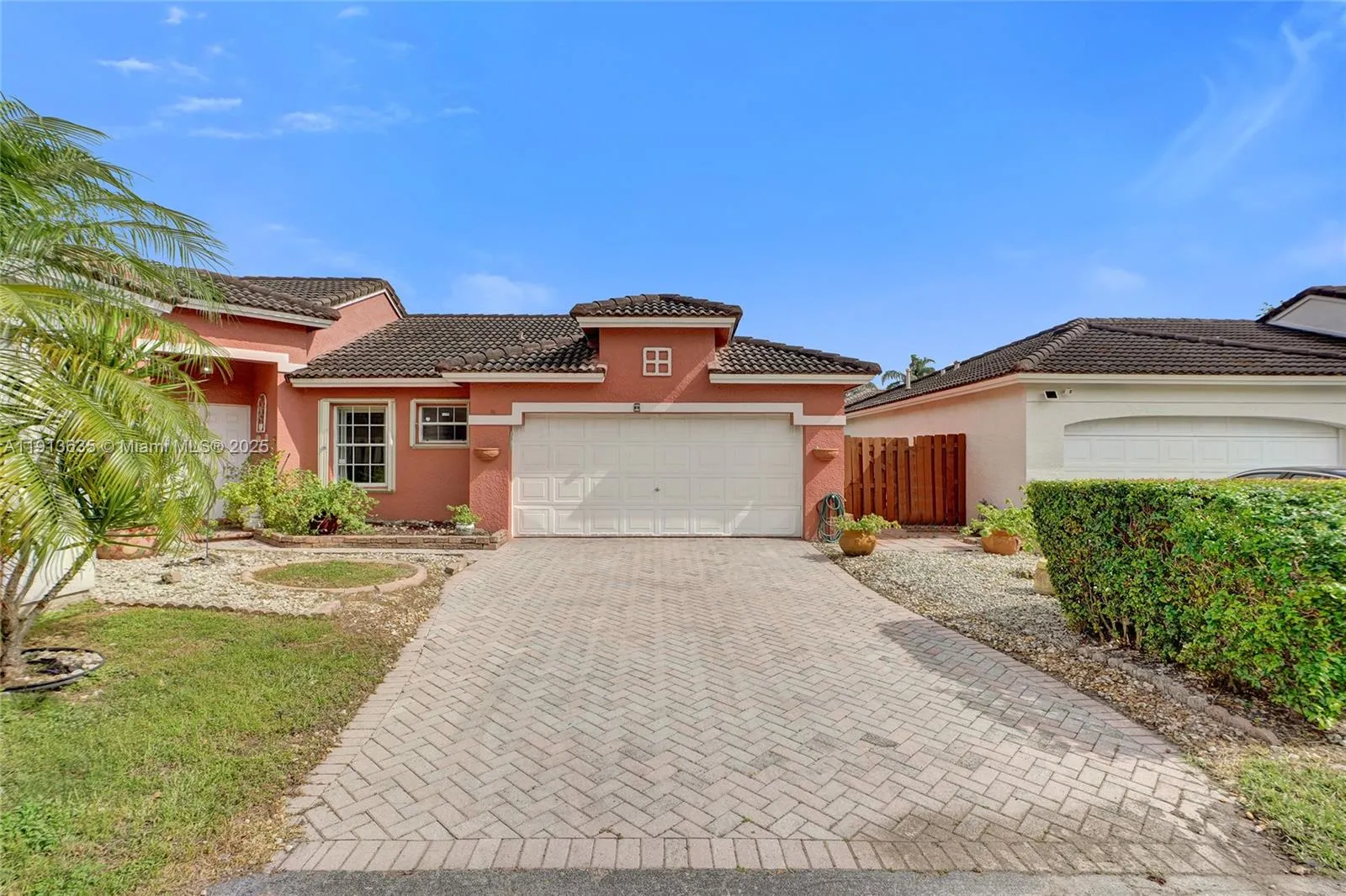 Miami, Florida 33193, United States, 4 Bedrooms Bedrooms, ,2 BathroomsBathrooms,Residential,Active,244815