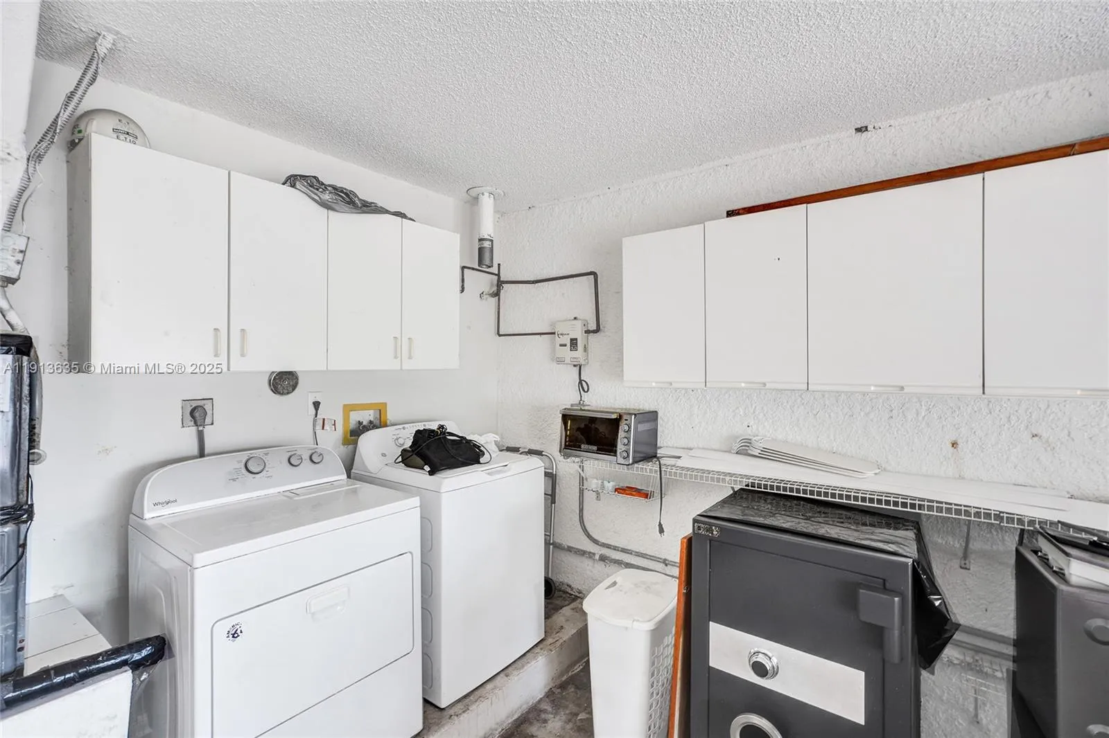 Miami, Florida 33193, United States, 4 Bedrooms Bedrooms, ,2 BathroomsBathrooms,Residential,Active,244815