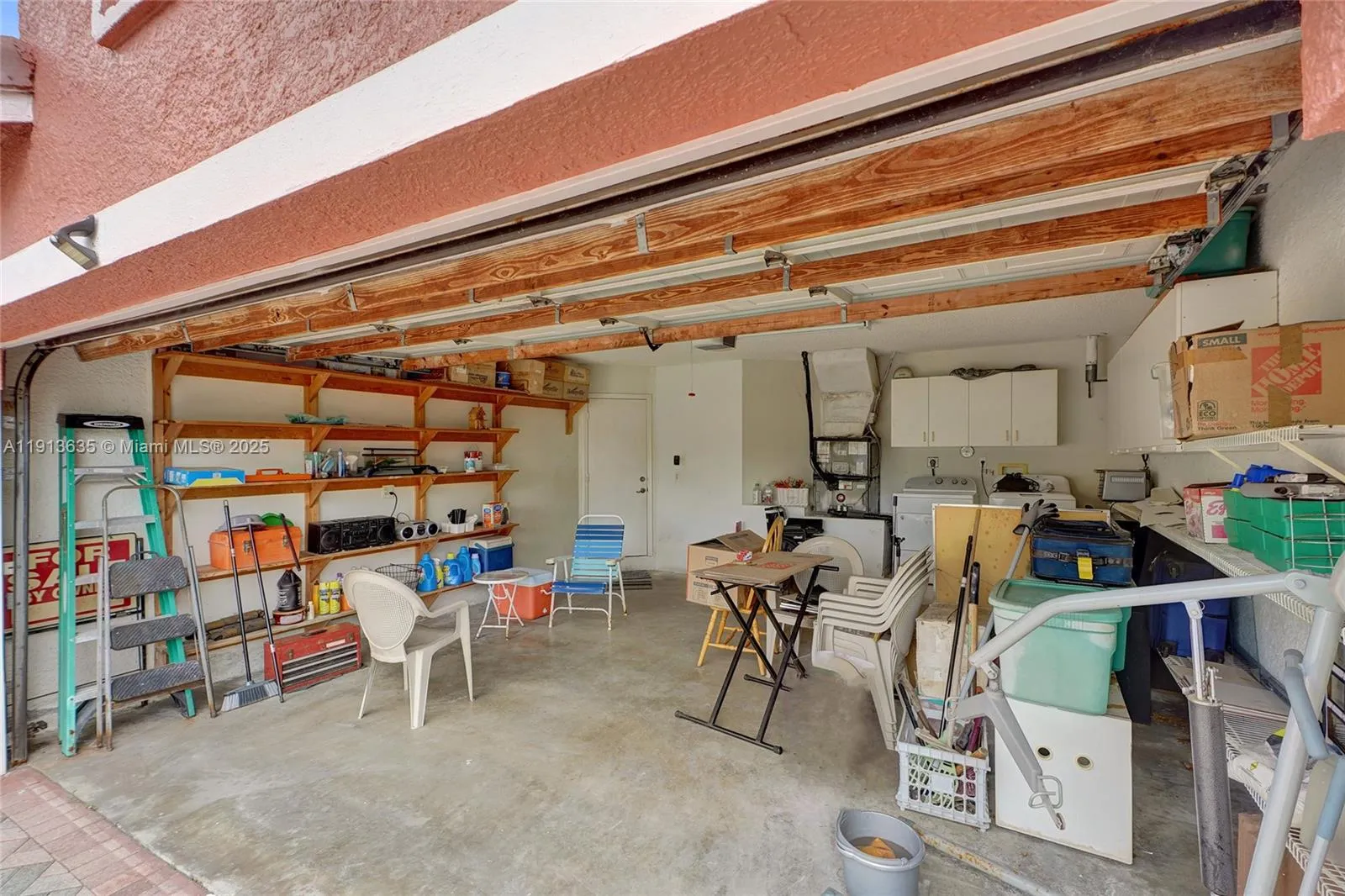 Miami, Florida 33193, United States, 4 Bedrooms Bedrooms, ,2 BathroomsBathrooms,Residential,Active,244815