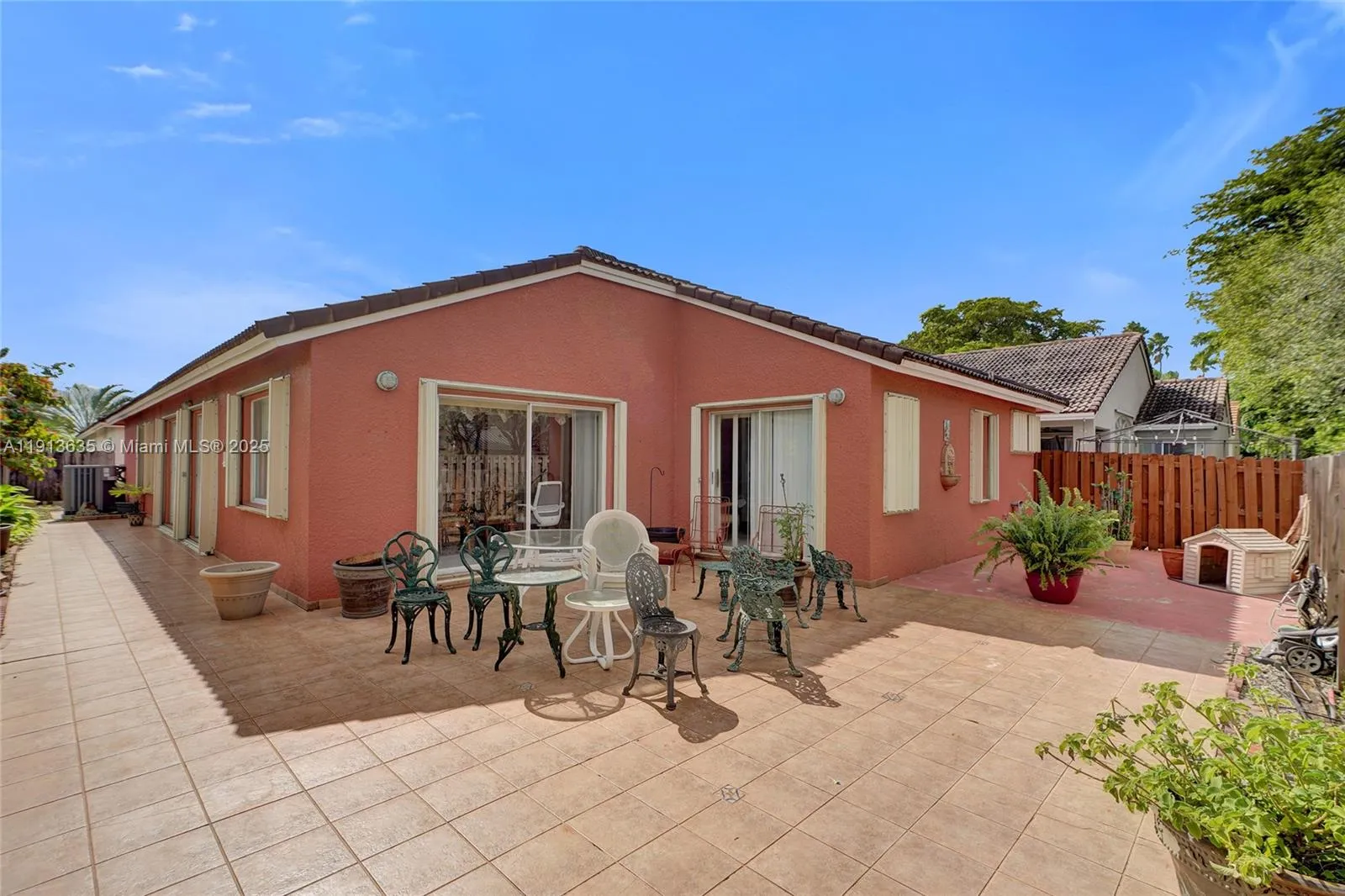 Miami, Florida 33193, United States, 4 Bedrooms Bedrooms, ,2 BathroomsBathrooms,Residential,Active,244815