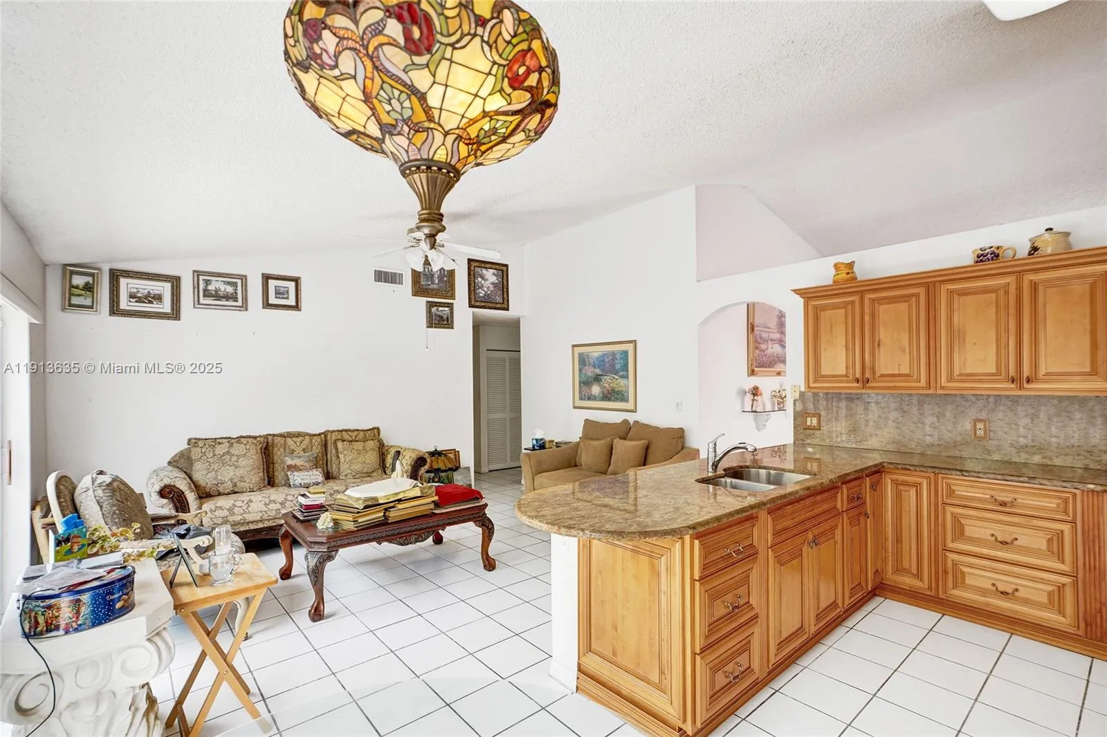 Miami, Florida 33193, United States, 4 Bedrooms Bedrooms, ,2 BathroomsBathrooms,Residential,Active,244815