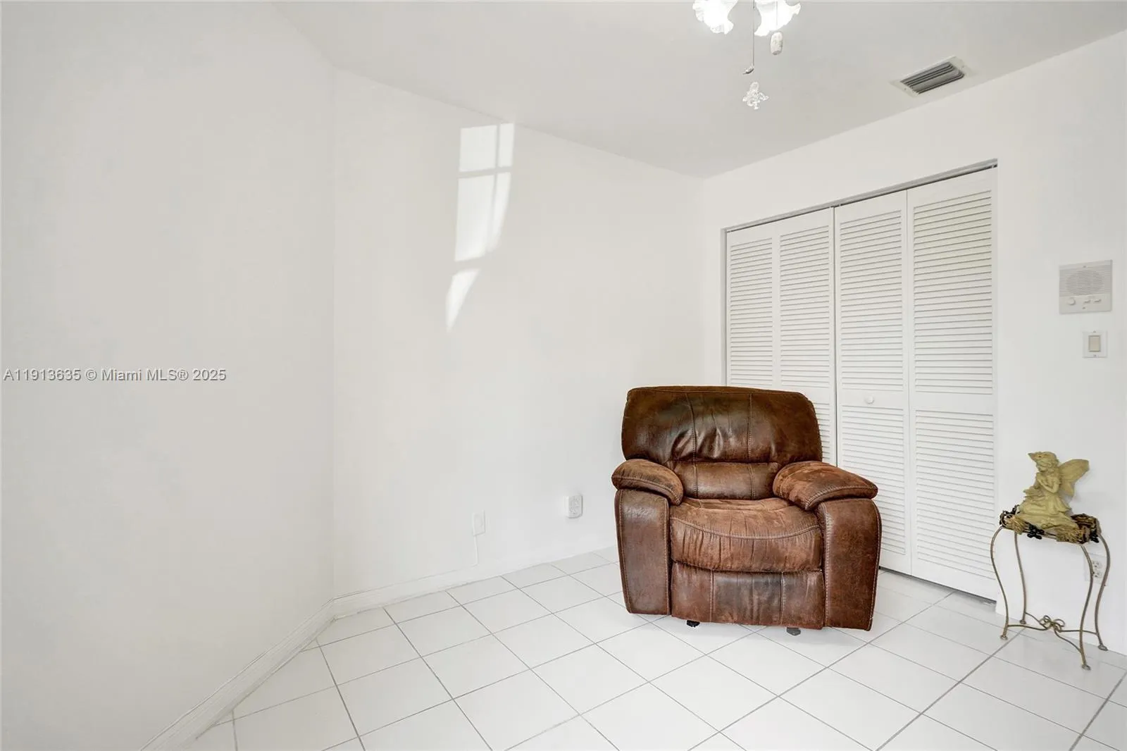 Miami, Florida 33193, United States, 4 Bedrooms Bedrooms, ,2 BathroomsBathrooms,Residential,Active,244815