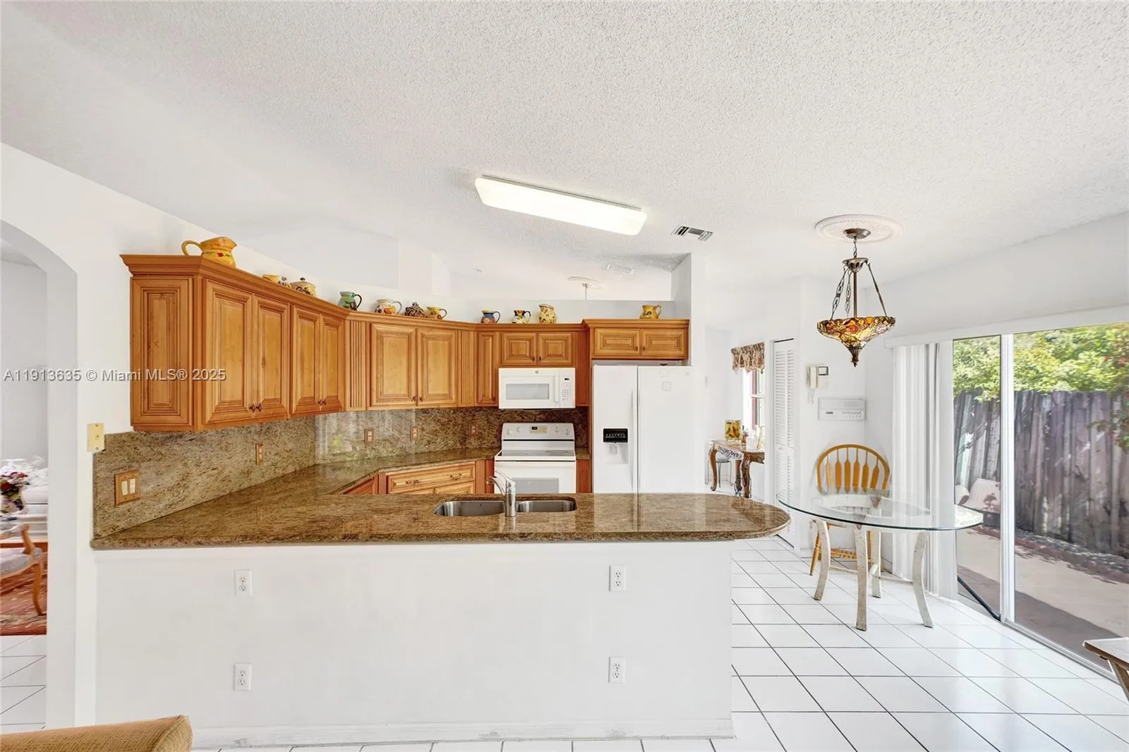 Miami, Florida 33193, United States, 4 Bedrooms Bedrooms, ,2 BathroomsBathrooms,Residential,Active,244815