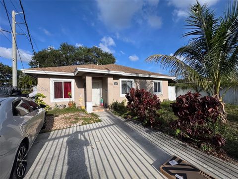 8297 NW 12th Pl Miami FL 33147