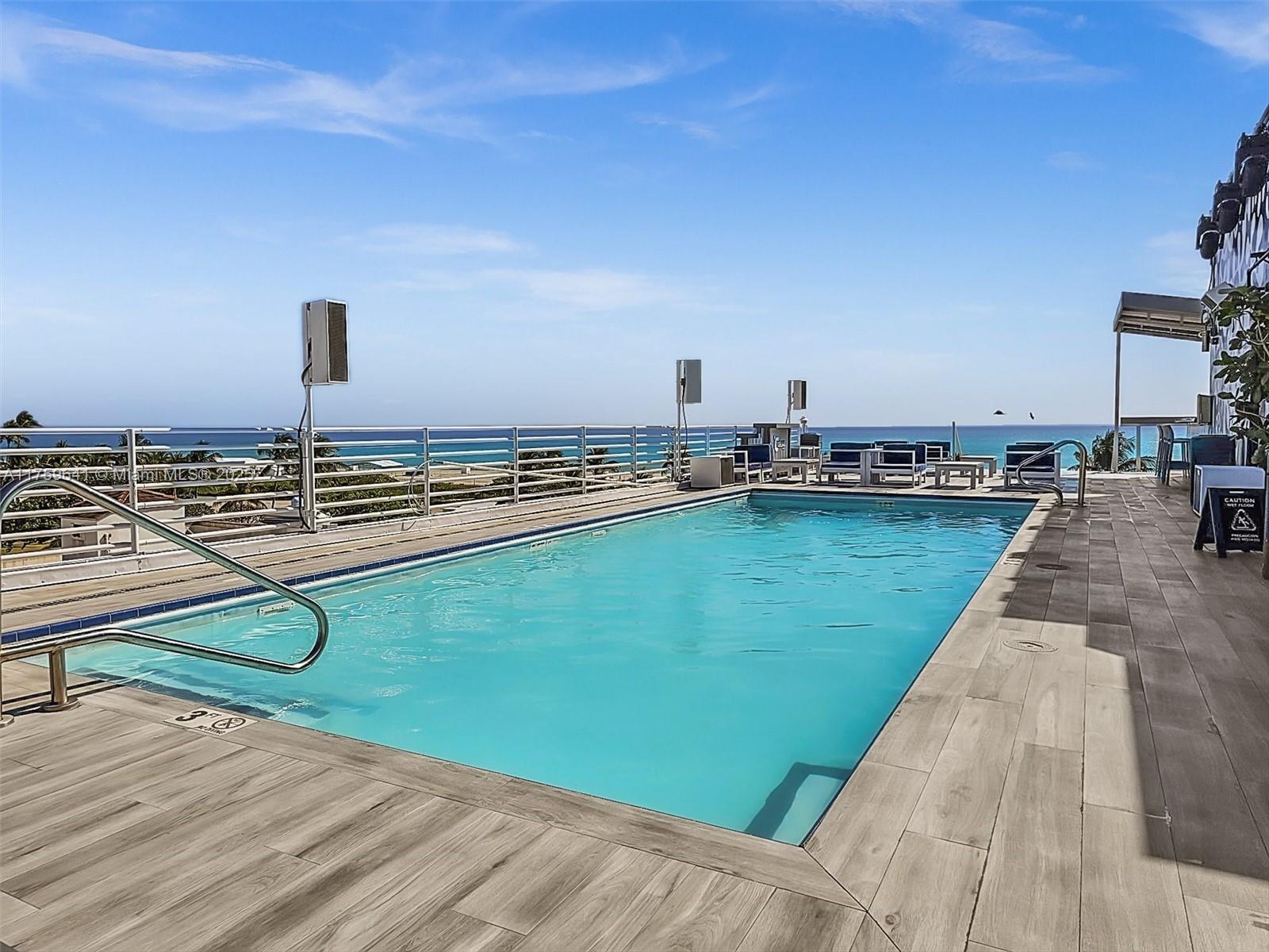 THE STRAND ON OCEAN DRIVE - Residential