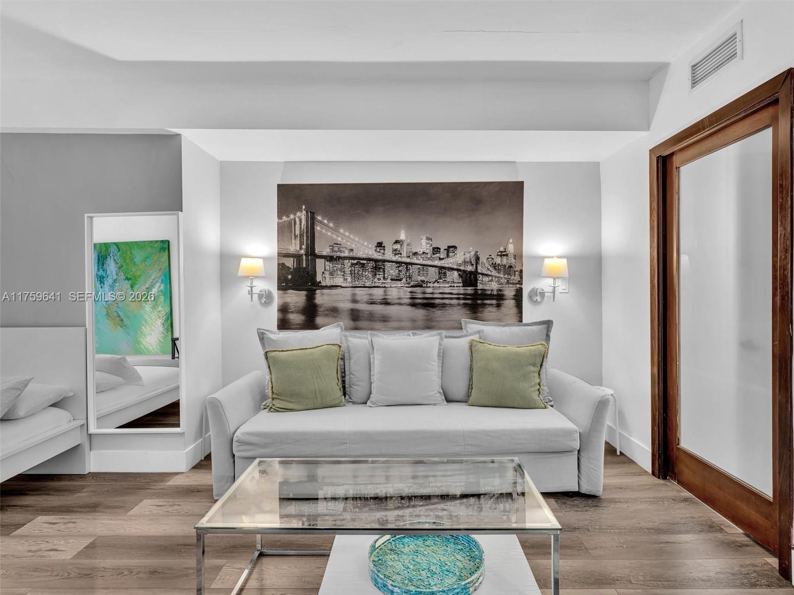 THE STRAND ON OCEAN DRIVE - Residential