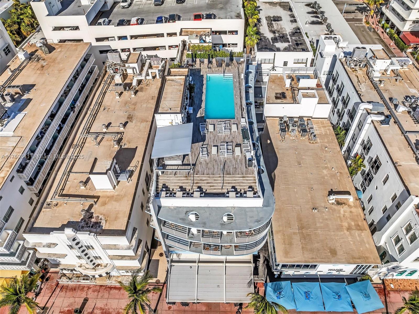 THE STRAND ON OCEAN DRIVE - Residential