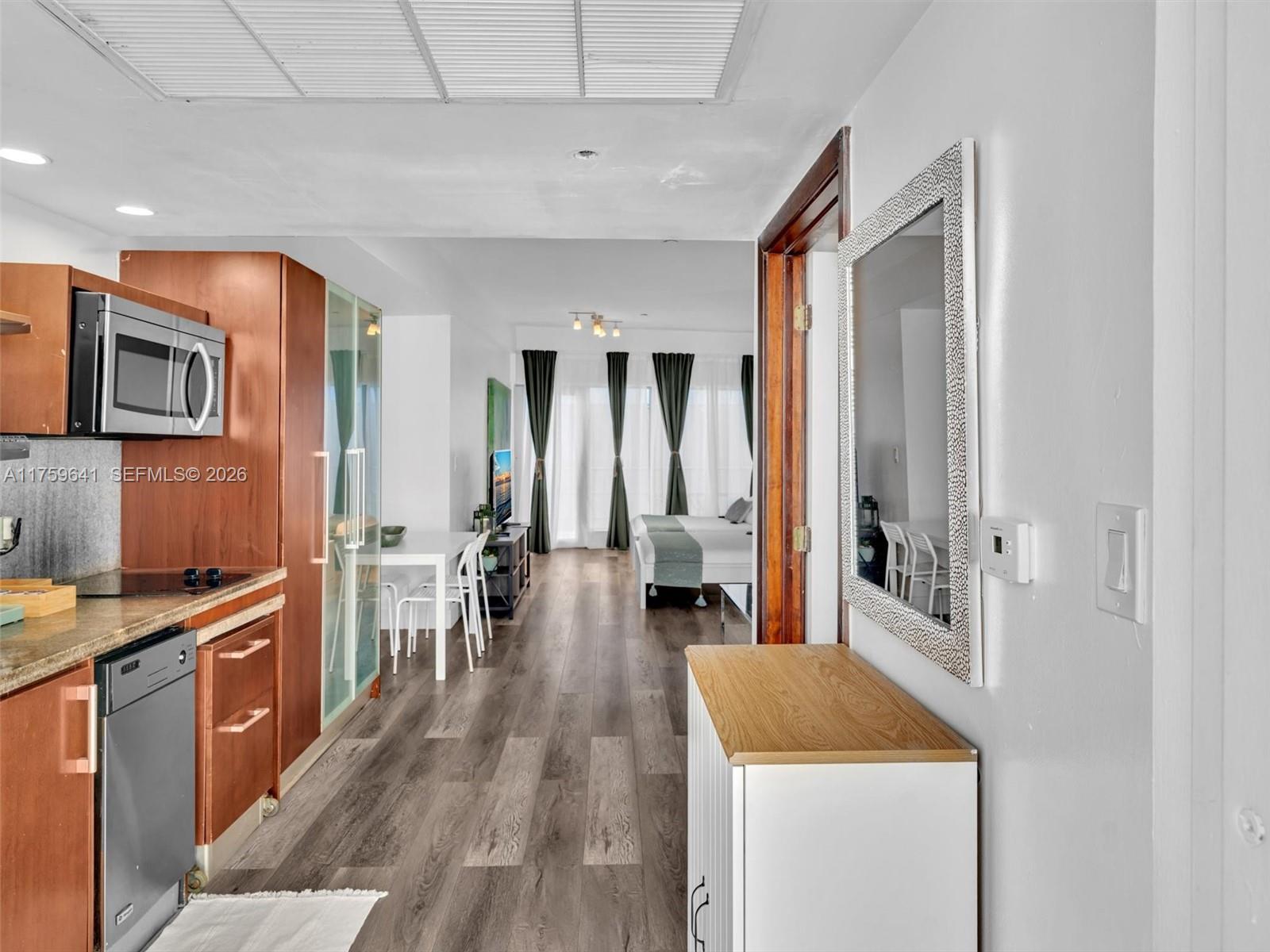 THE STRAND ON OCEAN DRIVE - Residential