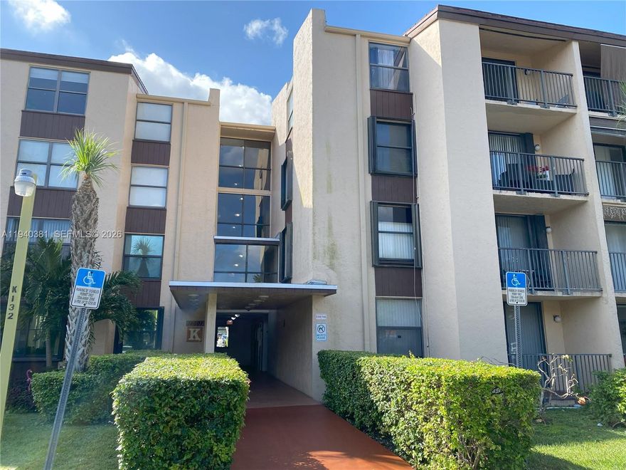 Gorgeous 2 bed, 2 bath condo in the heart of beautiful Kendall on Kendall Drive. Quiet and private gated community. Minutes from Florida’s Turnpike. Spacious bedrooms and living room; fully equipped kitchen with washer and dryer in unit. New Carrier AC installed February 2025. Accordion shutters on windows and sliding glass door. Walk in closets, great cupboard space in kitchen, Coat closet, spacious tiled bathrooms. Access to swimming pools, tennis courts, and lake. Only 16 units with this layout. Balcony allows for plenty of daylight to brighten the unit; furniture included if buyer interested. Great area schools. Maintenance fee includes water, cable, security, exterior painting, roofing, and care of all common areas. The association has reserves, so low down payments are possible.