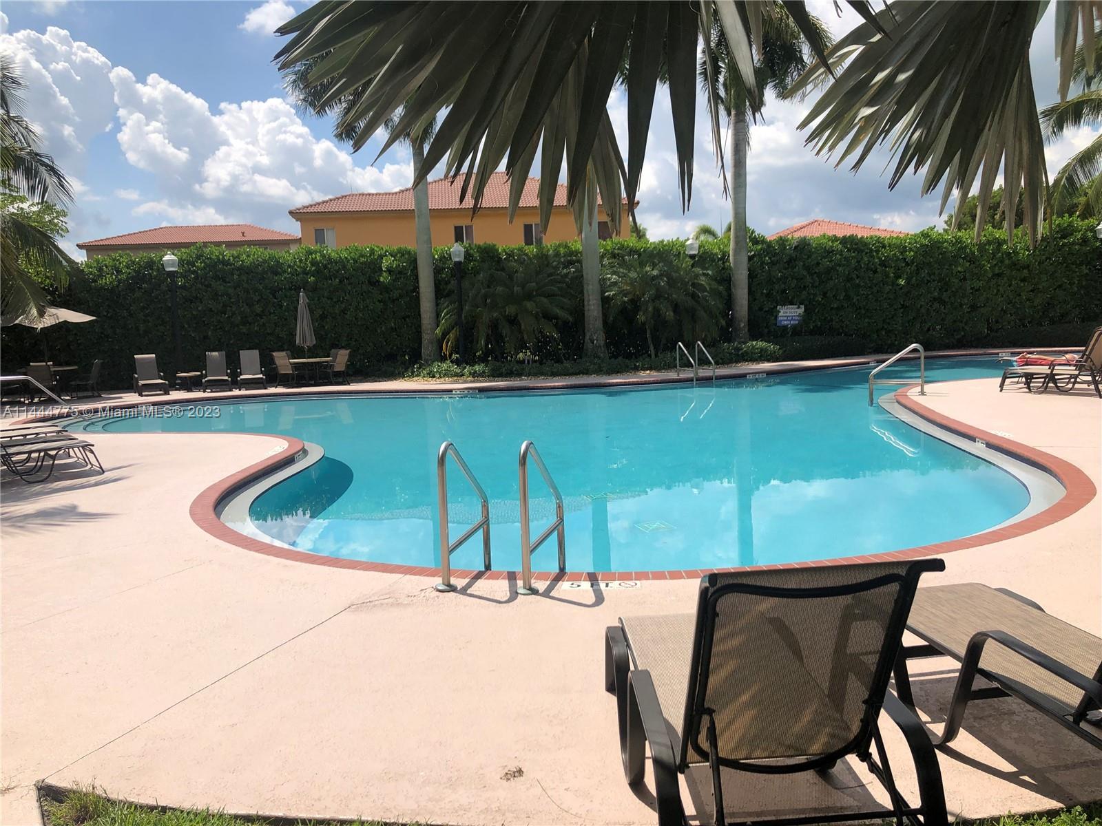 MEGHANS PLACE - Residential