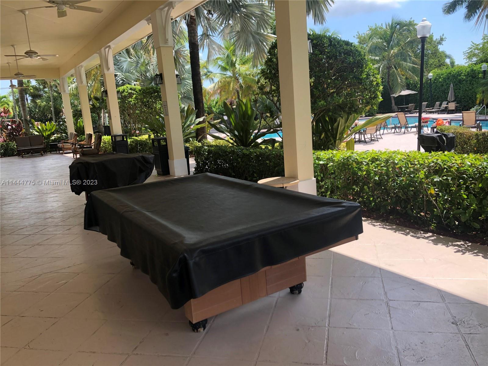 MEGHANS PLACE - Residential