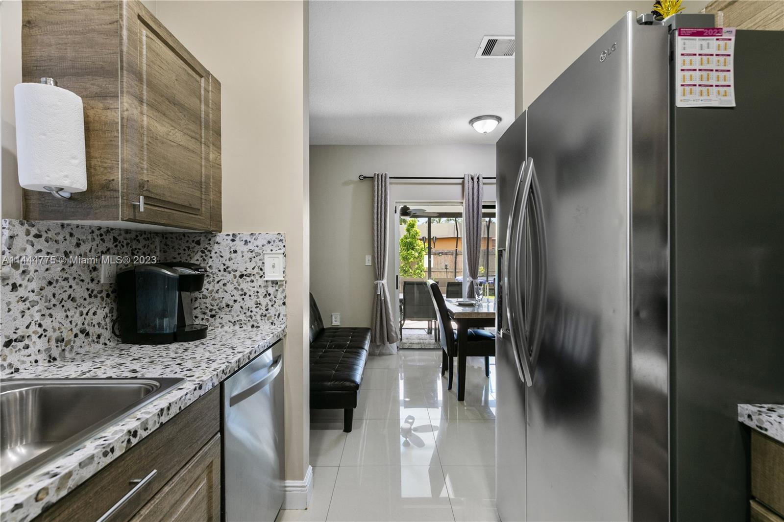 MEGHANS PLACE - Residential