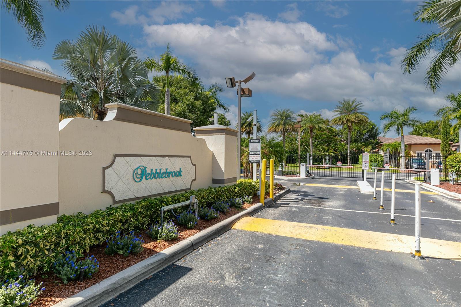 MEGHANS PLACE - Residential