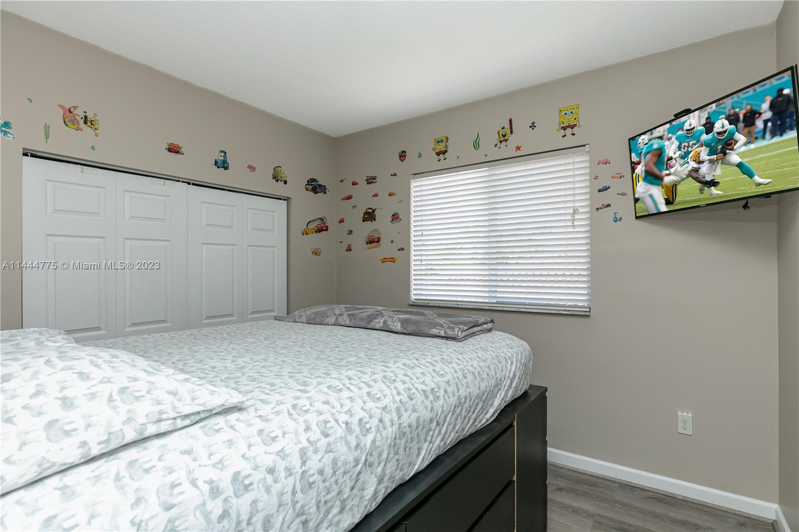 MEGHANS PLACE - Residential