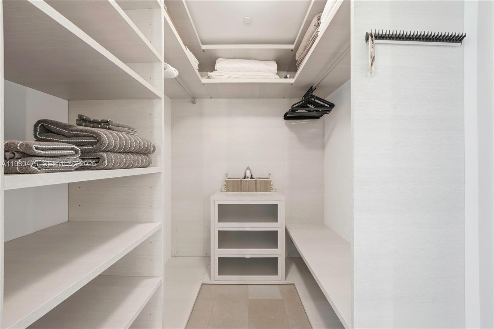 RISE CONDO - Residential Lease