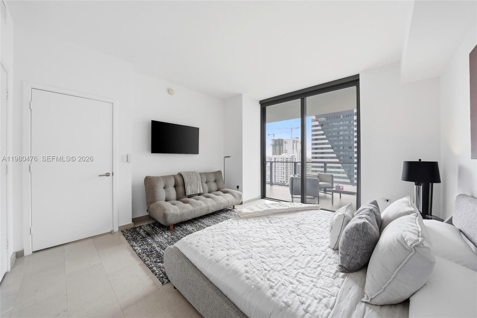 RISE CONDO - Residential Lease
