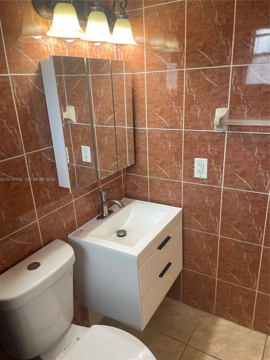 WESTWOOD LAKE 2ND ADDN - Residential Lease