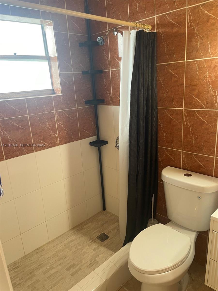WESTWOOD LAKE 2ND ADDN - Residential Lease