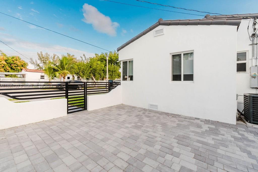 EAST VEDADO - Residential