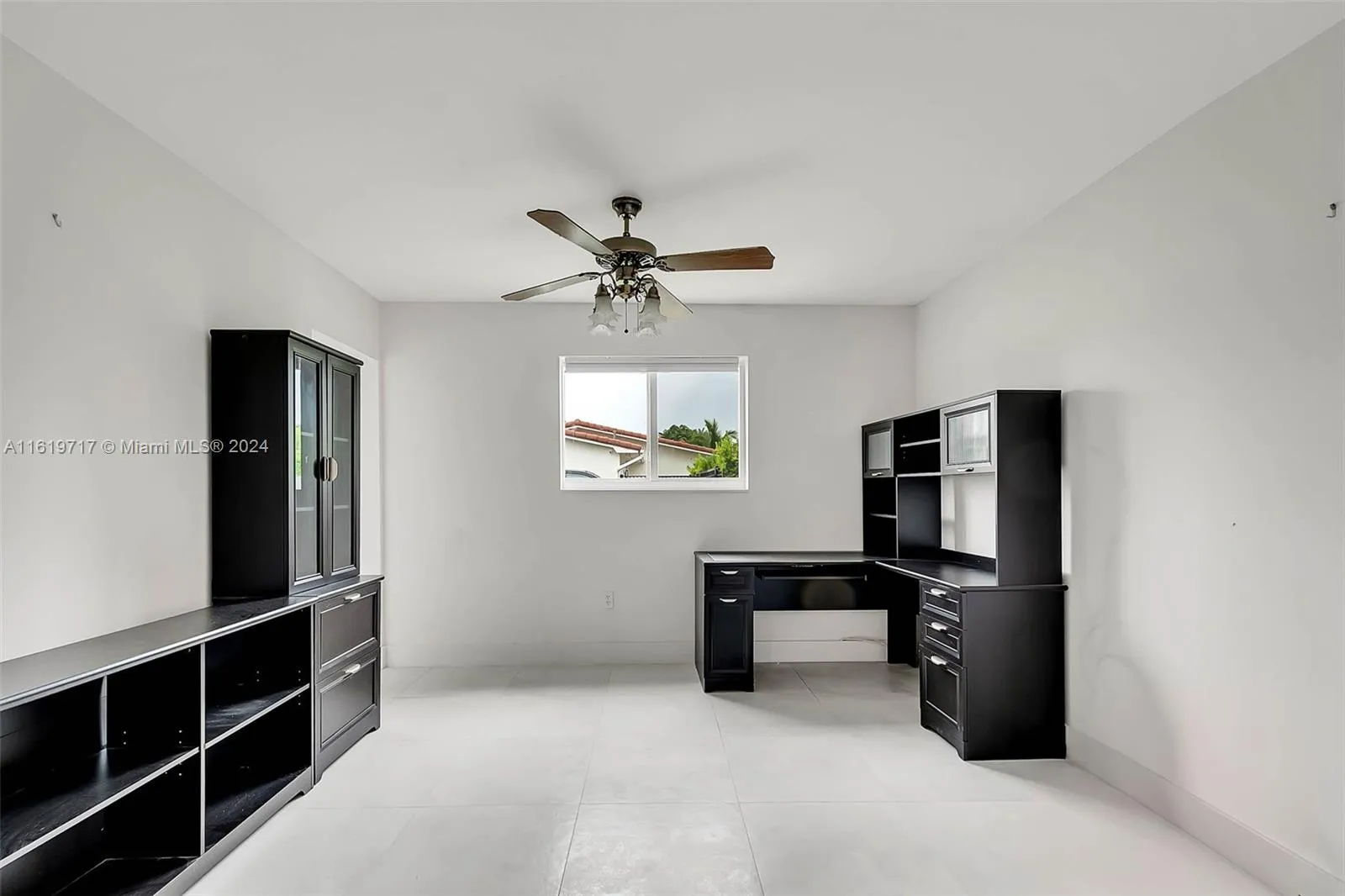 Palmetto Bay, Florida 33157, United States, 4 Bedrooms Bedrooms, ,2 BathroomsBathrooms,Residential,Pending,52836