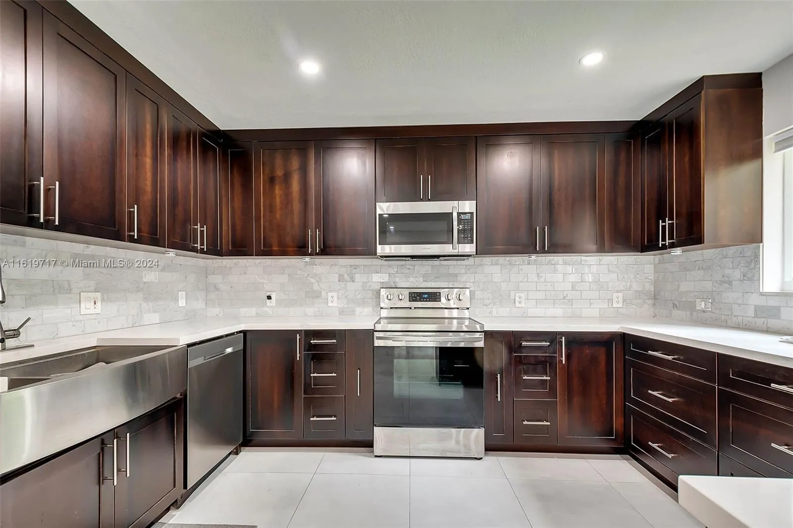 Palmetto Bay, Florida 33157, United States, 4 Bedrooms Bedrooms, ,2 BathroomsBathrooms,Residential,Pending,52836