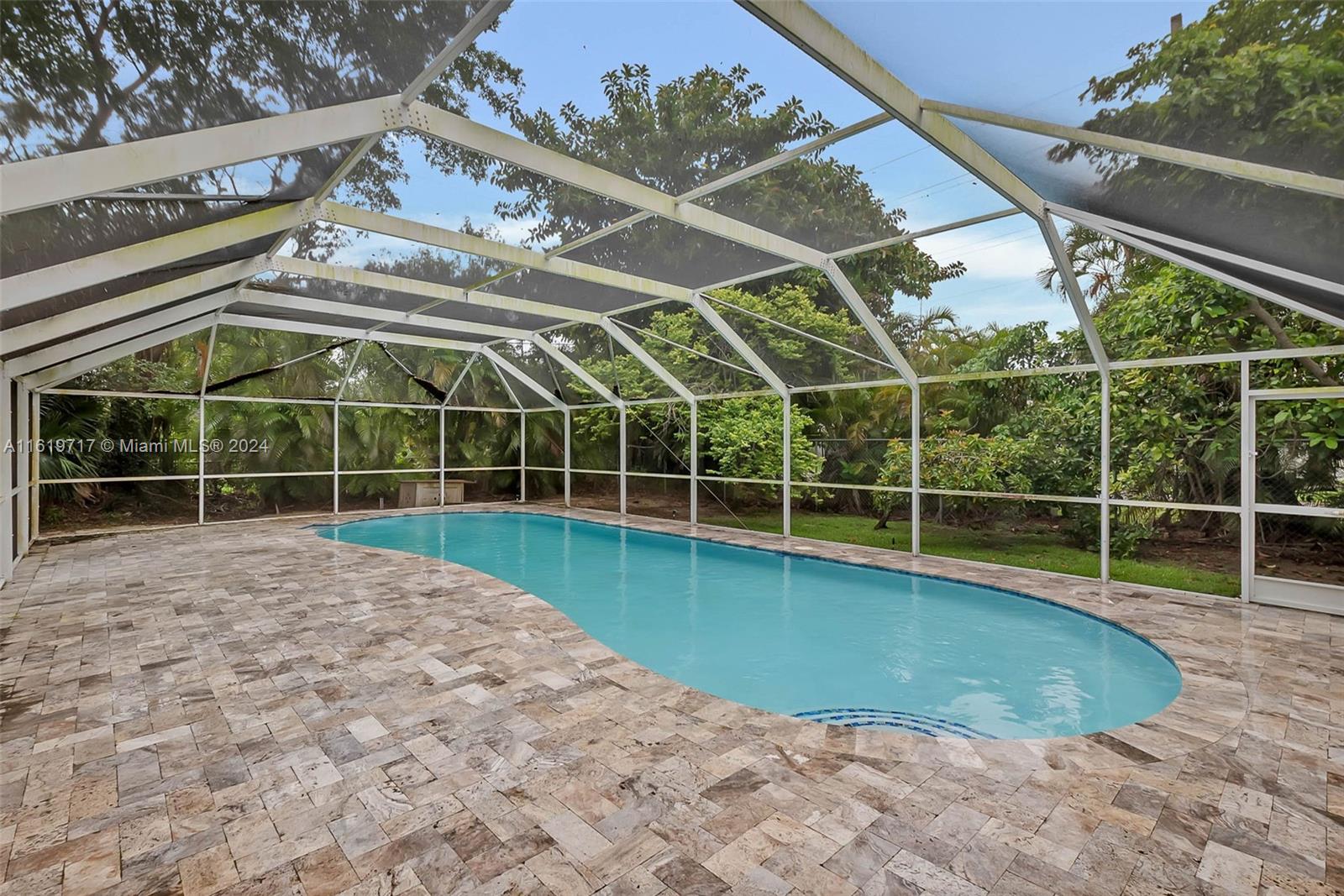 CORAL REEF ESTATES 2ND AD - Residential