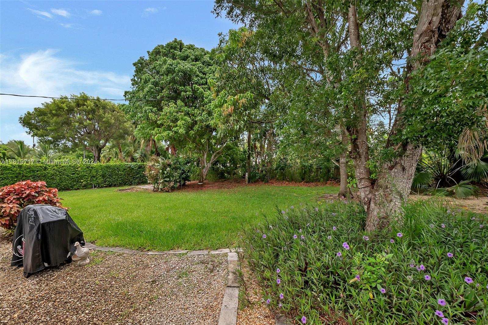 CORAL REEF ESTATES 2ND AD - Residential