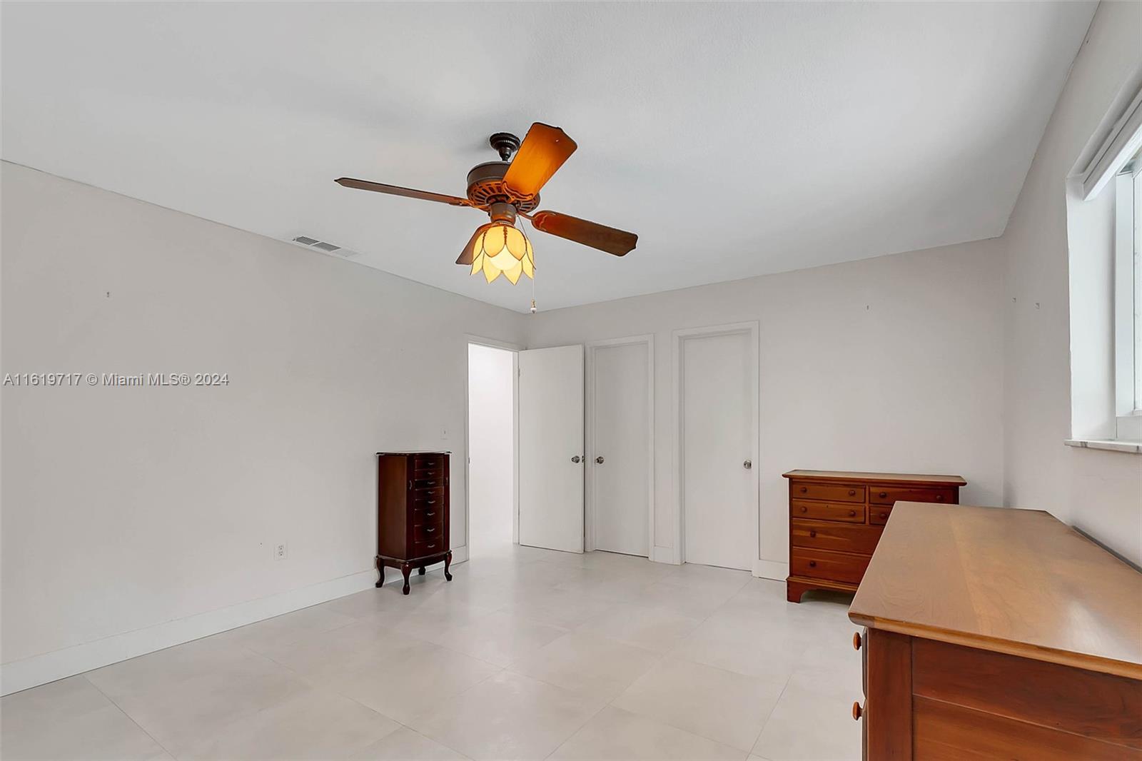 CORAL REEF ESTATES 2ND AD - Residential