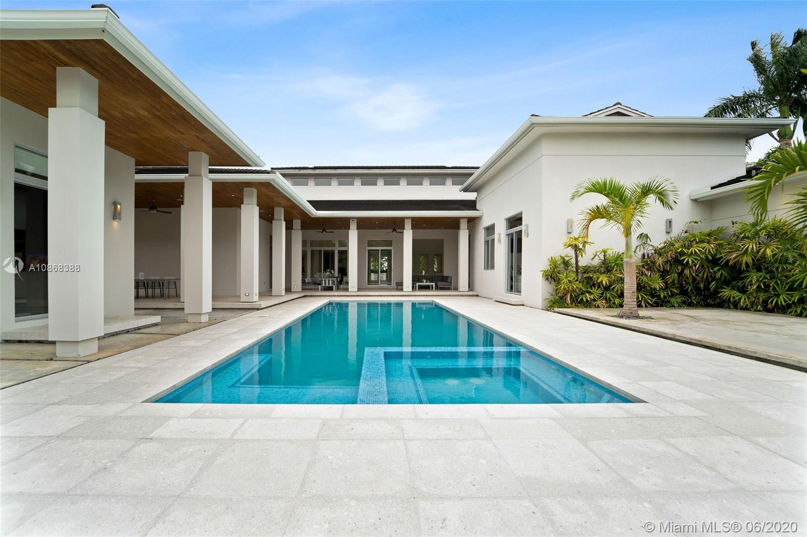 VICTORIA GARDENS - Residential
