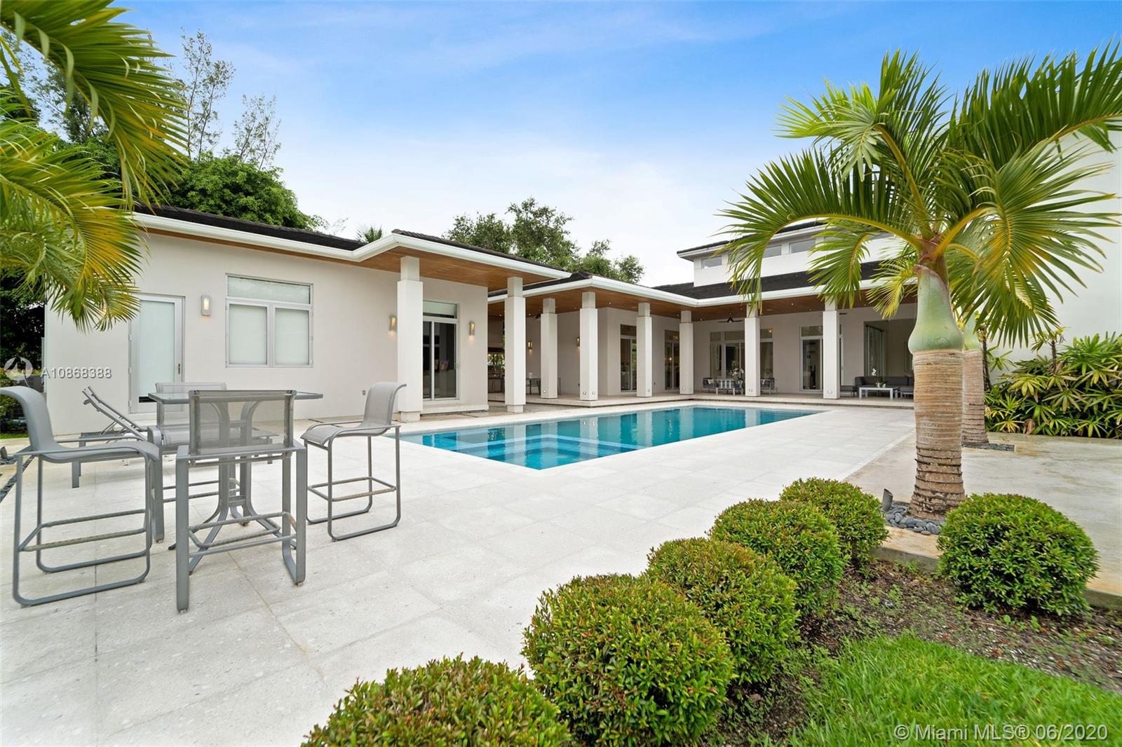 VICTORIA GARDENS - Residential