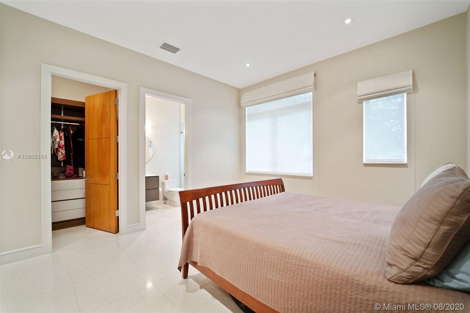 VICTORIA GARDENS - Residential