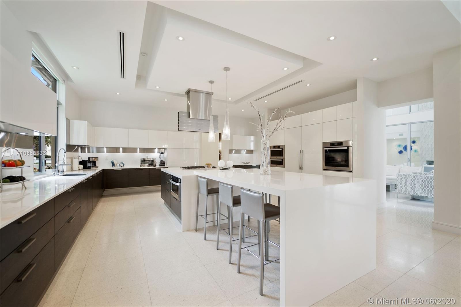 VICTORIA GARDENS - Residential