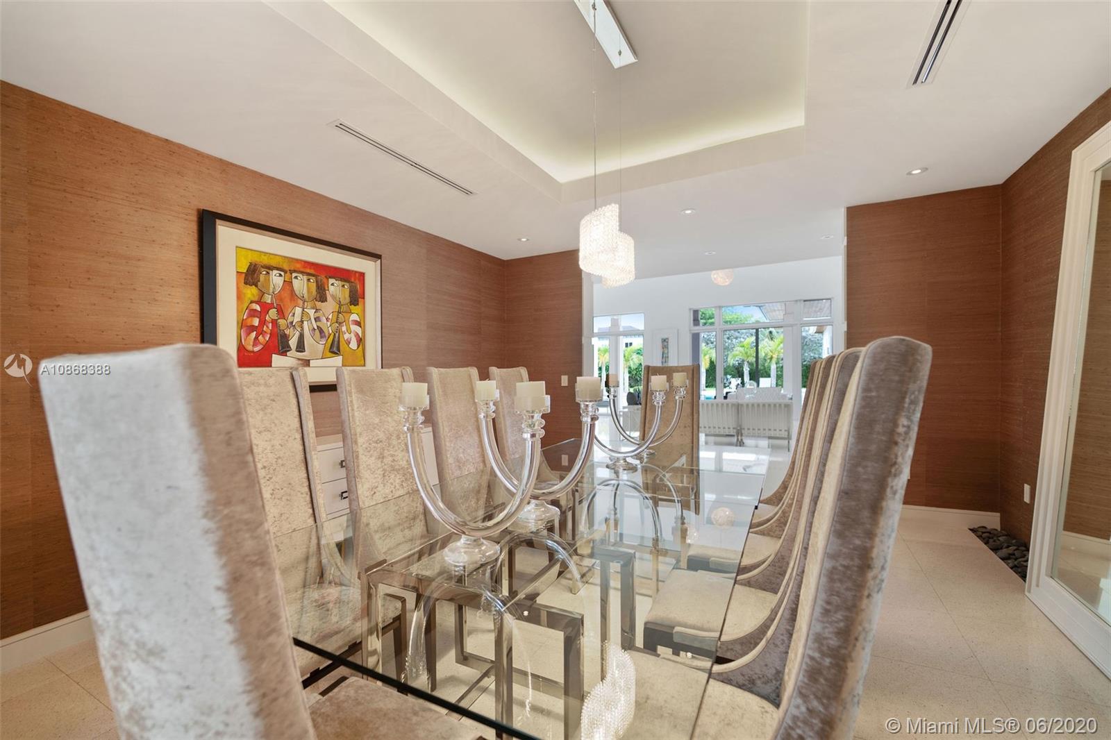 VICTORIA GARDENS - Residential