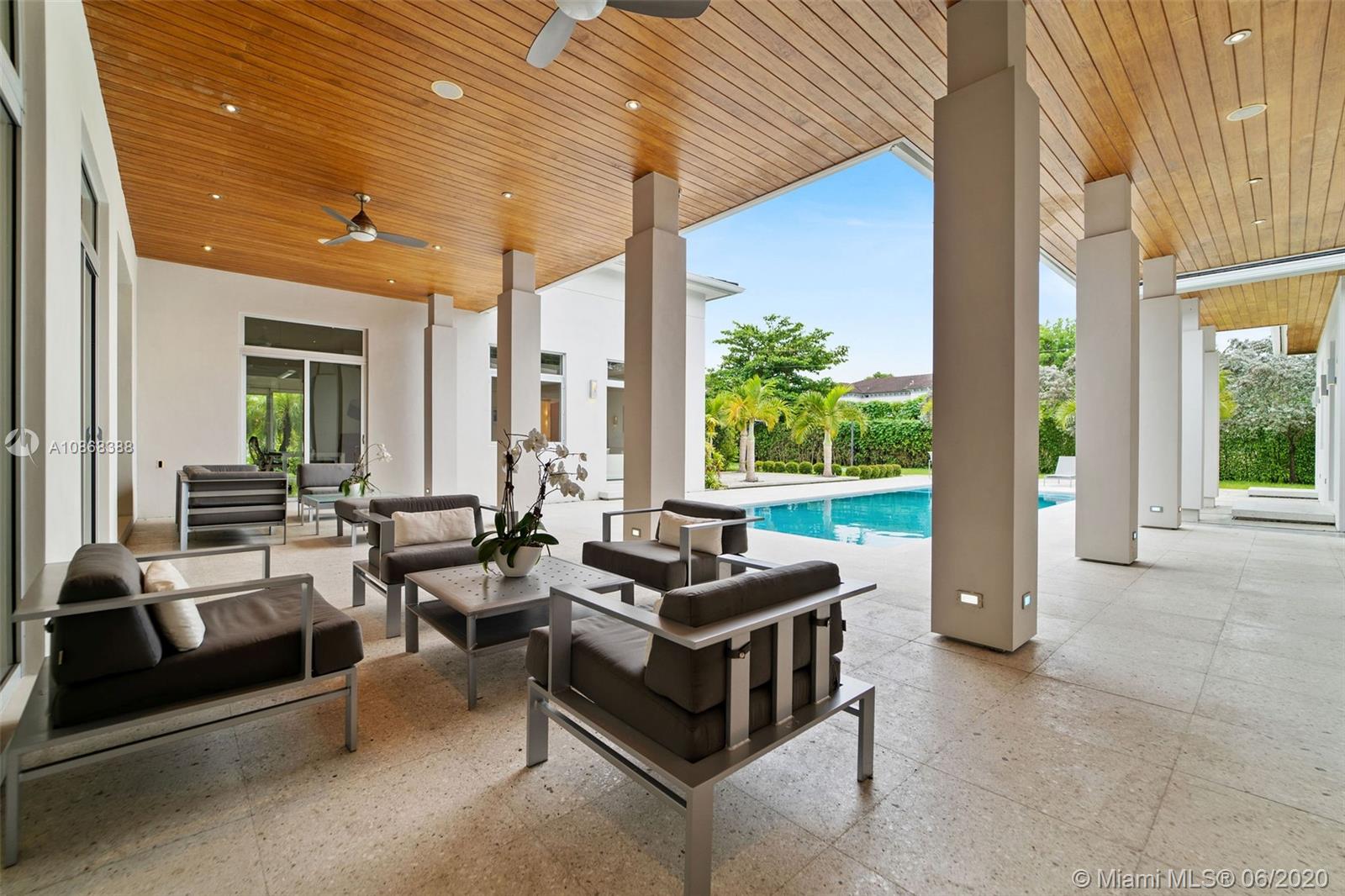 VICTORIA GARDENS - Residential