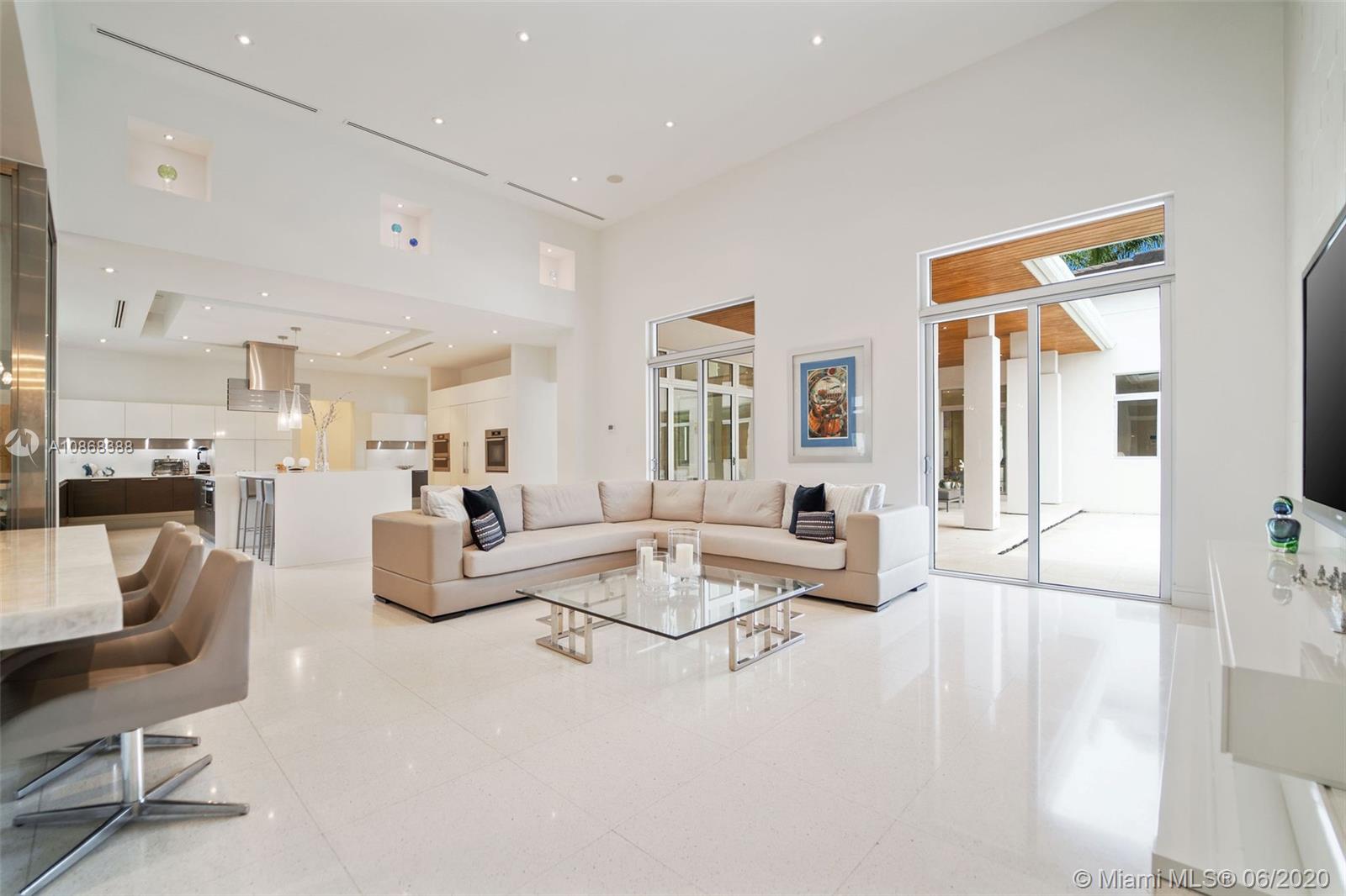 VICTORIA GARDENS - Residential